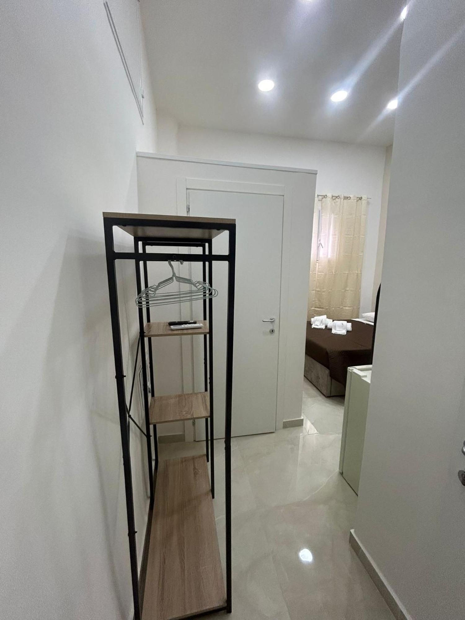 Luxury Rooms Carbonara 95 Naples Exterior photo