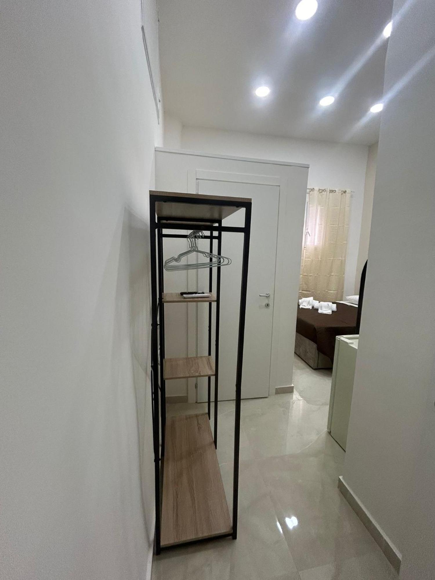 Luxury Rooms Carbonara 95 Naples Exterior photo